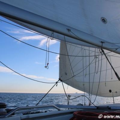 Veleggiando - Sailing - Navigation à voile